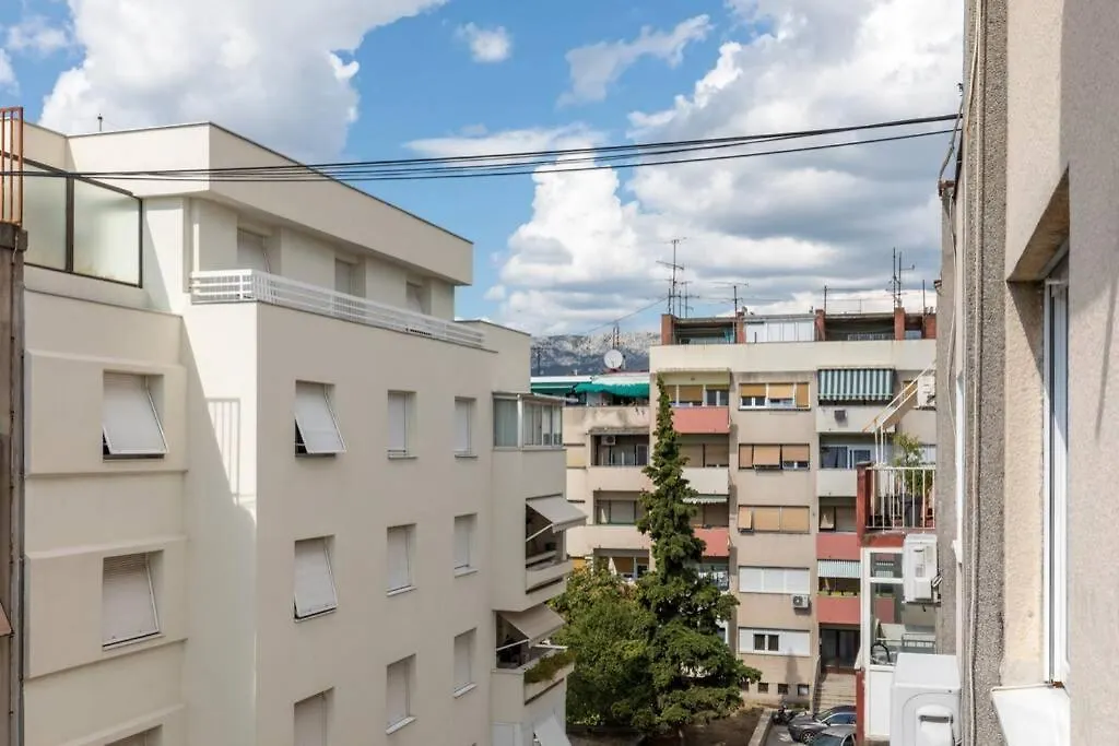Banana Split Youth Apartment クロアチア